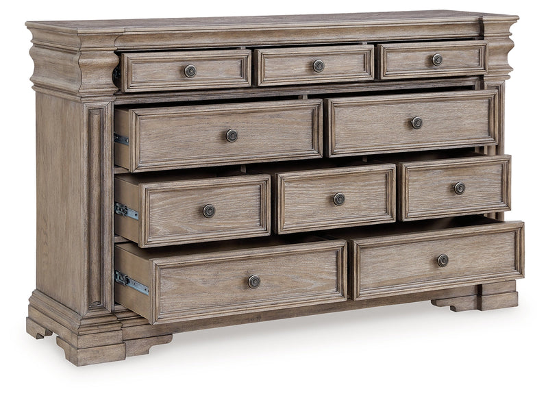 Blairhurst King Panel Bed with Dresser in Light Grayish Brown - PKG016997