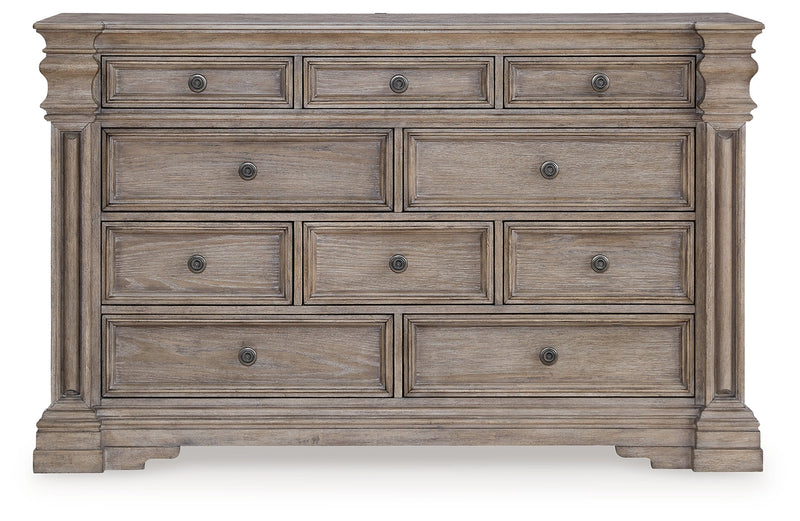 Blairhurst Queen Panel Bed with Dresser in Light Grayish Brown - PKG016988