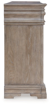 Blairhurst Queen Panel Bed with Dresser in Light Grayish Brown - PKG016988