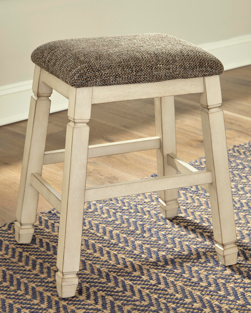 Bolanburg Two-tone Counter Height Bar Stool (Set of 2) - D647-024X2
