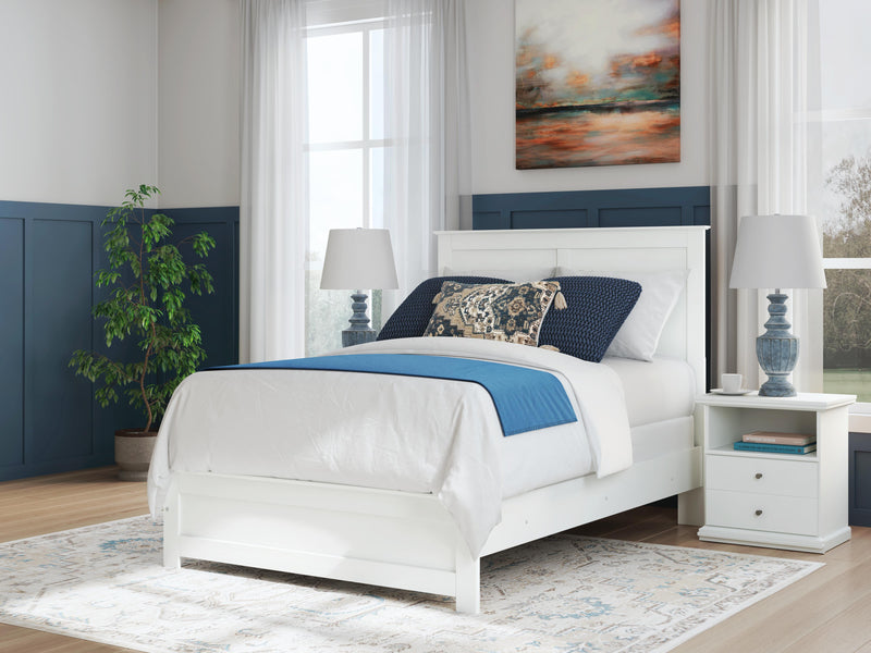 Bostwick Shoals Full Panel Bed and Dresser in White - PKG021569