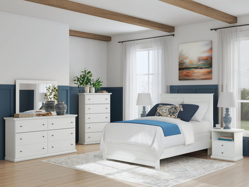 Bostwick Shoals Full Panel Bed, Dresser, Mirror, Chest and 2 Nightstands in White - PKG021565