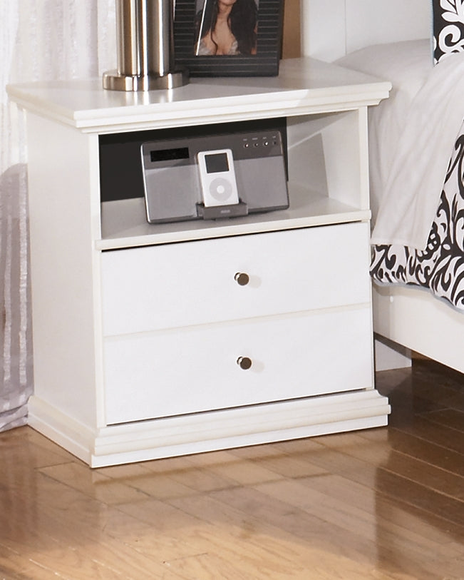 Bostwick Shoals Twin Panel Bed with Dresser and Nightstand in White from Ashley - Luna Furniture