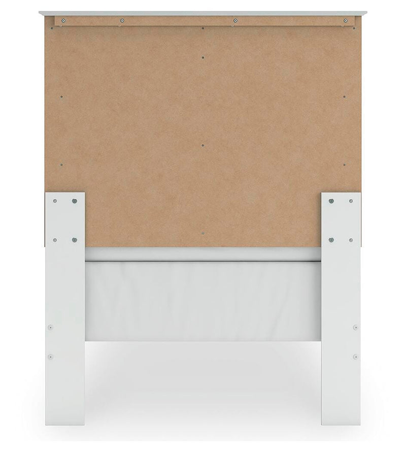 Bostwick Shoals White Twin Panel Bed, Chest and Nightstand - B139B64