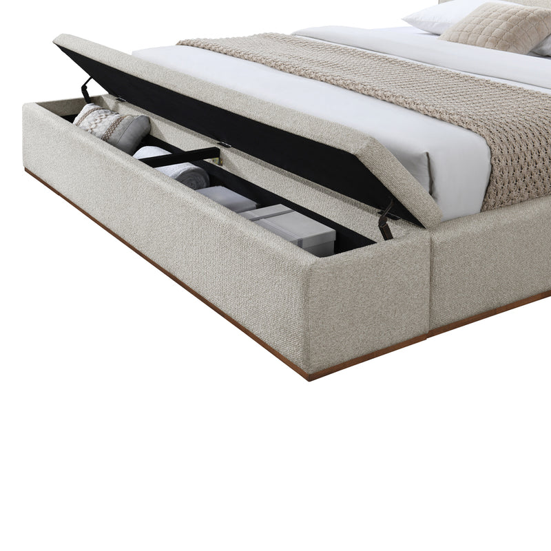 Boxter Eastern King Bed w/Storage - BD05851EK