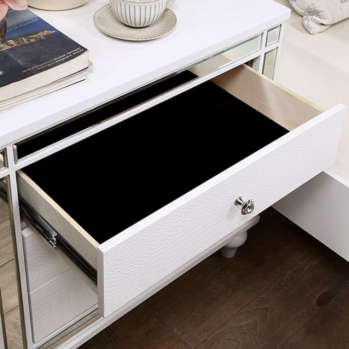 Brachium White Chest - CM7977WH-C