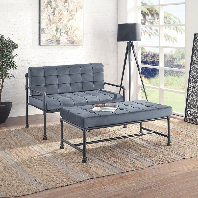 Brantley Loveseat - LV00426