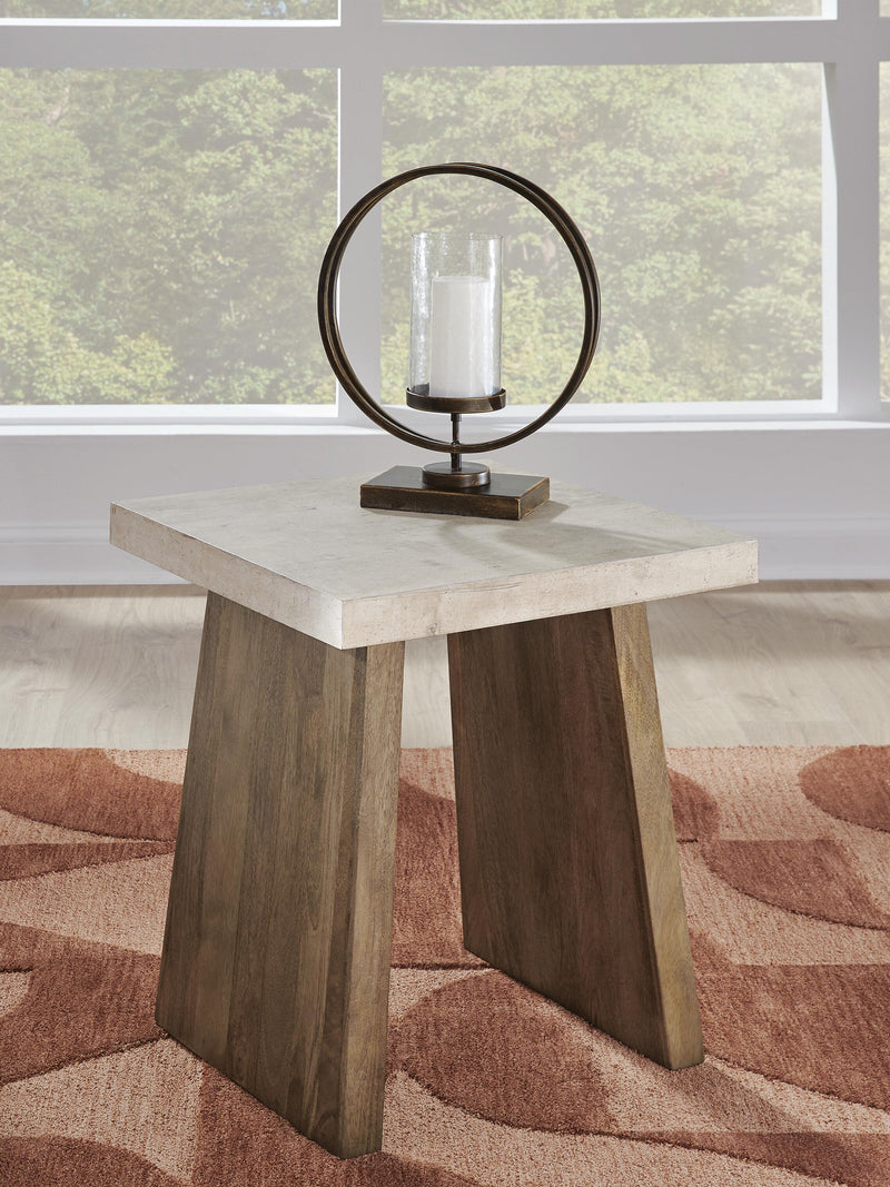 Brendalhouse Light Brown End Table - T642-2