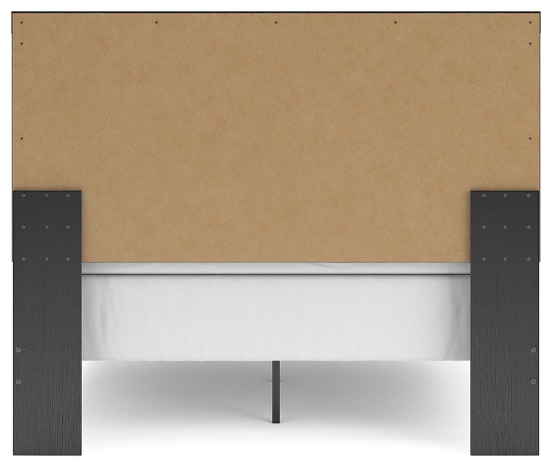 Broachmyn Queen Panel Bed, Dresser and Nightstand - PCB1118B22