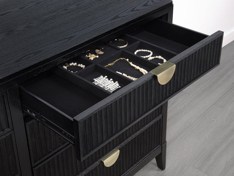 Brookmead 8-drawer Dresser Black - 224713