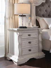 Bruchandi Antique White Nightstand - PCB948-93