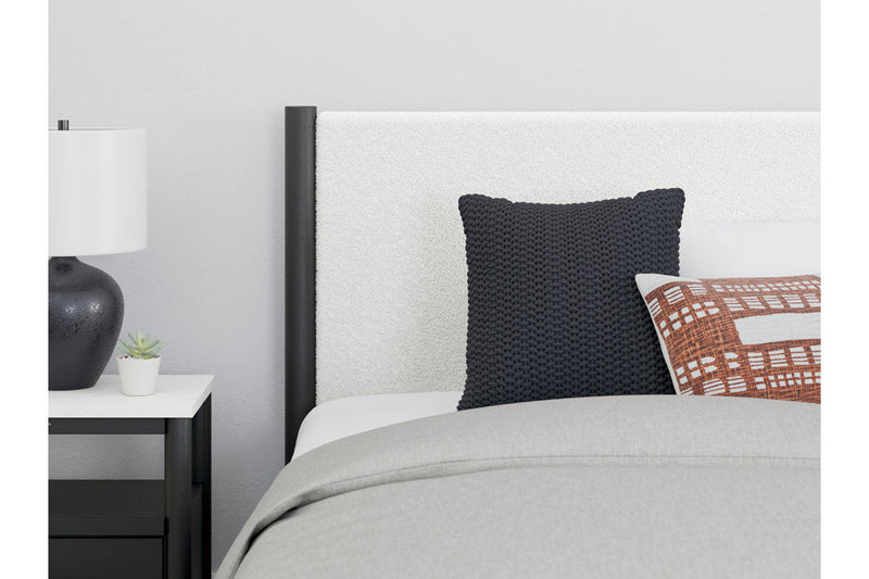 Cadmori Black/White Queen Upholstered Platform Bed - Gate FurnitureQueen Bed