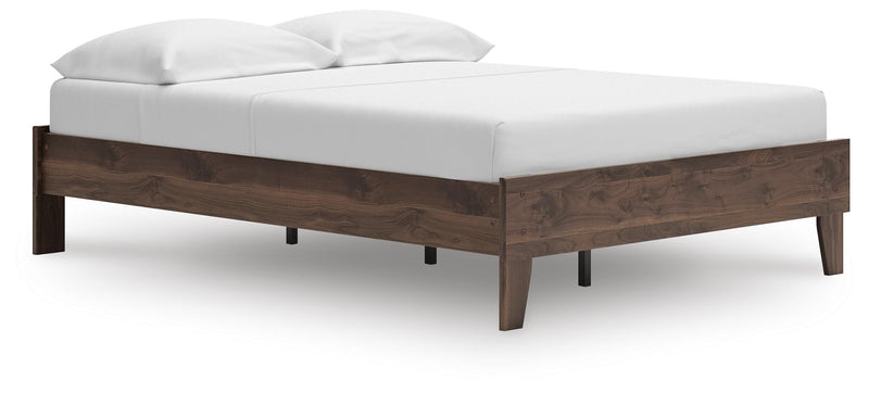 Calverson Full Platform Bed and Dresser in Mocha - PKG017834