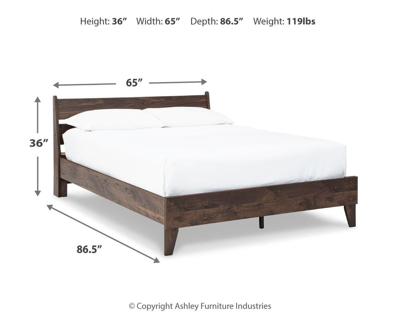 Calverson Queen Panel Platform Bed and 2 Nightstands in Mocha - PKG017867