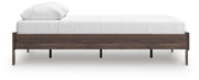 Calverson Queen Platform Bed and Dresser in Mocha - PKG017851