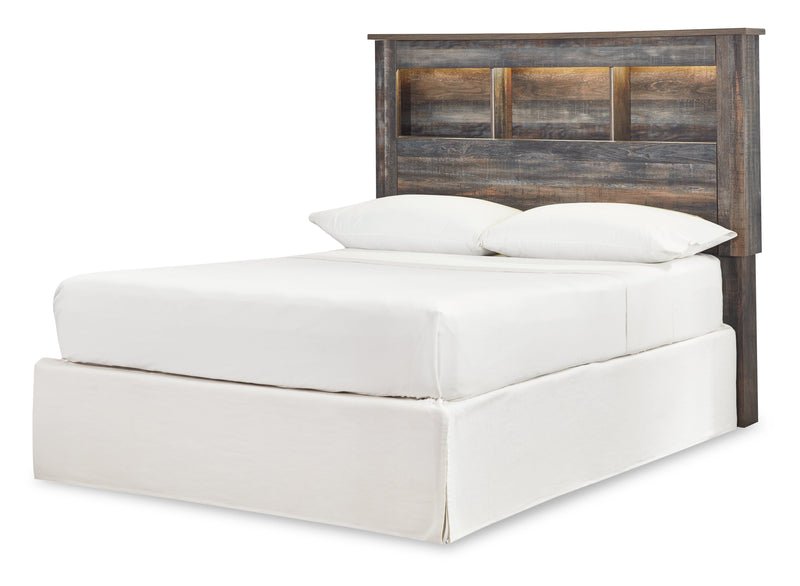 Cambeck King Panel Headboard Bed with Mirrored Dresser and Chest in Whitewash - PKG003124