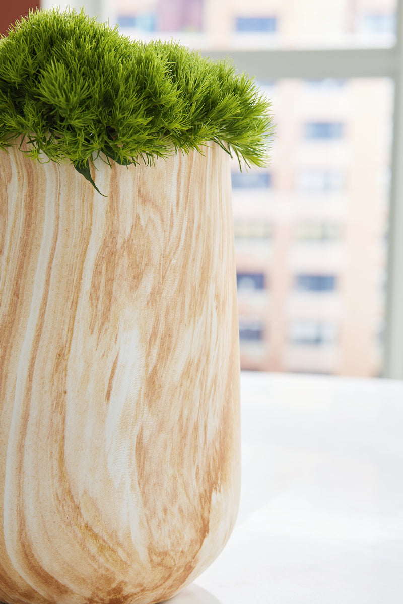 Cammen Tan/White Vase - A2000646