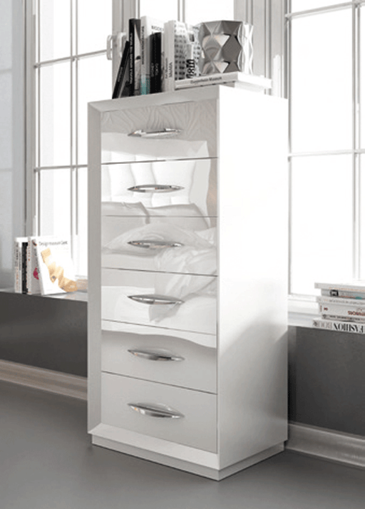 Carmen White Chest - i11610