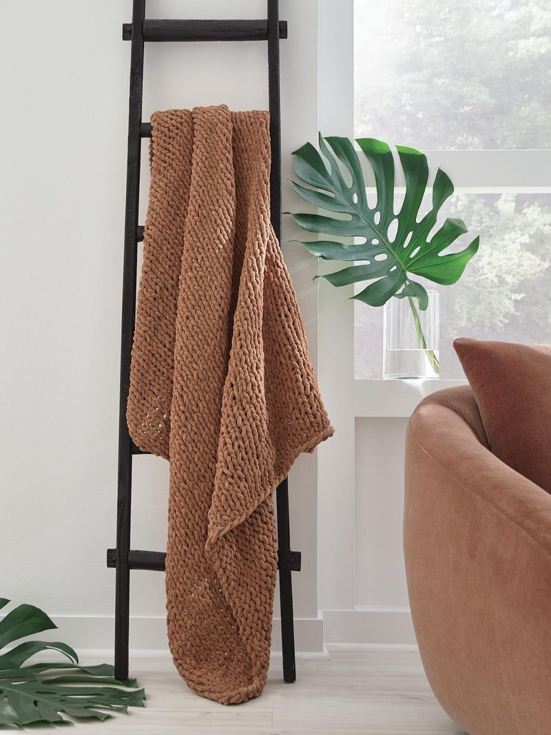 Chaddon Sienna Throw - A1001179T