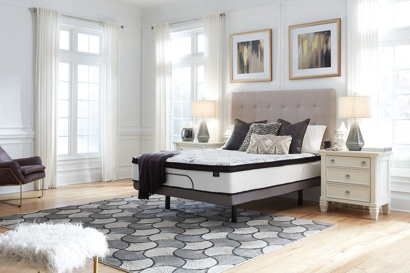 M69731 Chime 12 Inch Hybrid White Queen Mattress in a Box - Gate Furniture