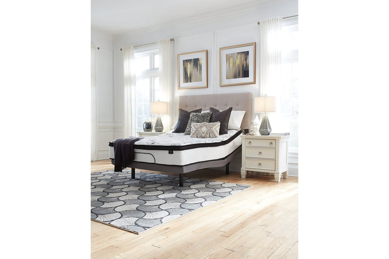 Chime 12 Inch Hybrid White Queen Mattress in a Box - Gate FurnitureQueen Mattress
