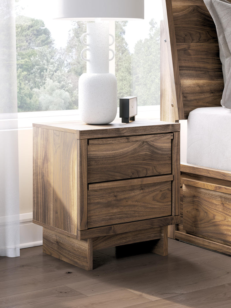 Chirason Brown Nightstand - PCB3367-92