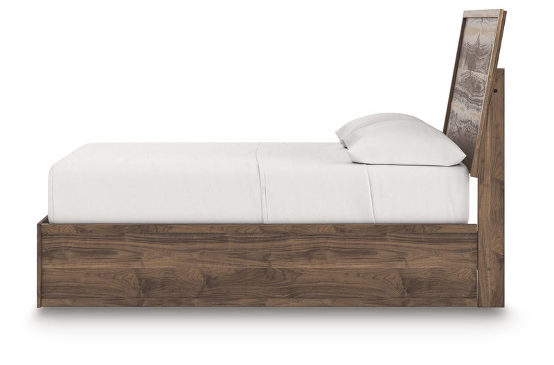 Chirason Full Panel Platform Bed, Dresser and Mirror - PCB3367B26