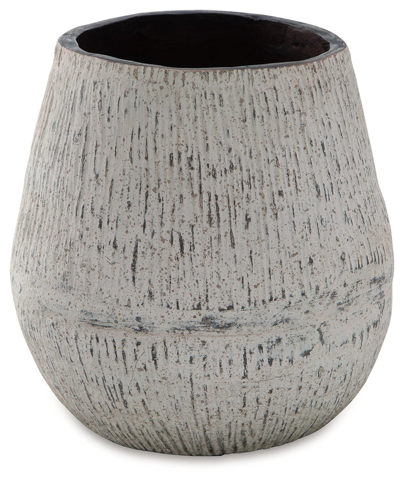 Claymount Distressed Brown Vase - A2000635