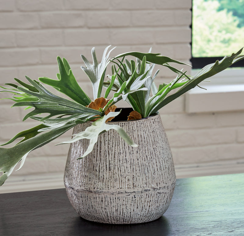 Claymount Distressed Brown Vase - A2000636