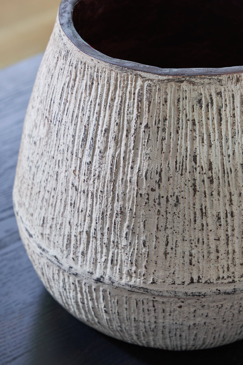 Claymount Distressed Brown Vase - A2000636