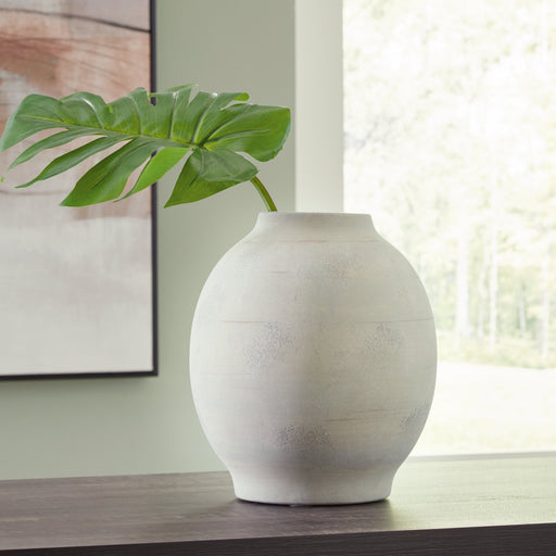 Clayson Sage Green Vase - A2000654