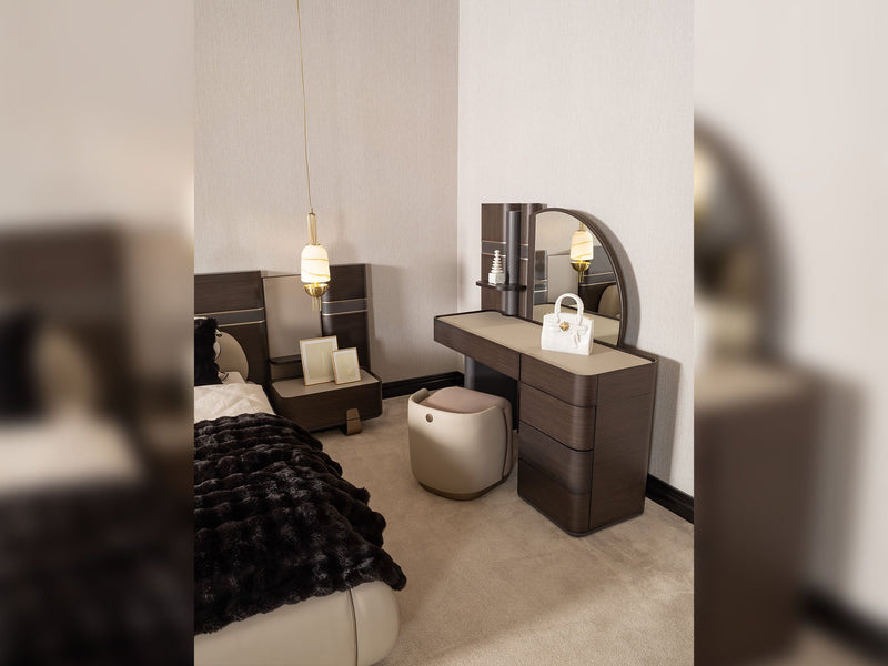 Corte Bedroom (Queen Frame With Headboard & Dresser With Mirror & Ottoman & 2 Nightstand) - 200-GAB-COR-QB-SET