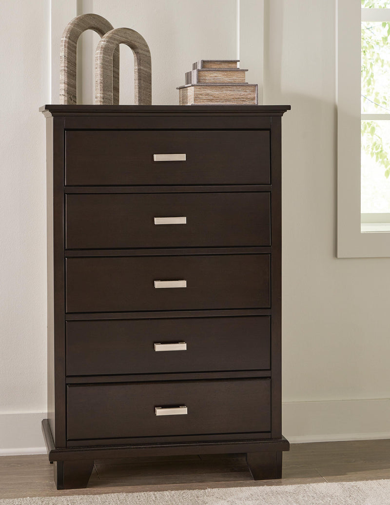 Covetown Dark Brown Full Panel Bed, Chest and Nightstand - B441B16