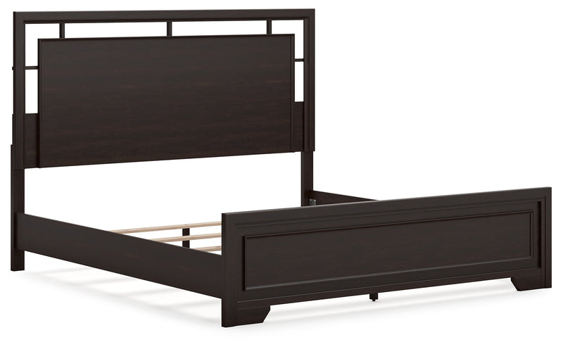 Covetown King Panel Bed with 2 Nightstands in Dark Brown from Ashley - Luna Furniture