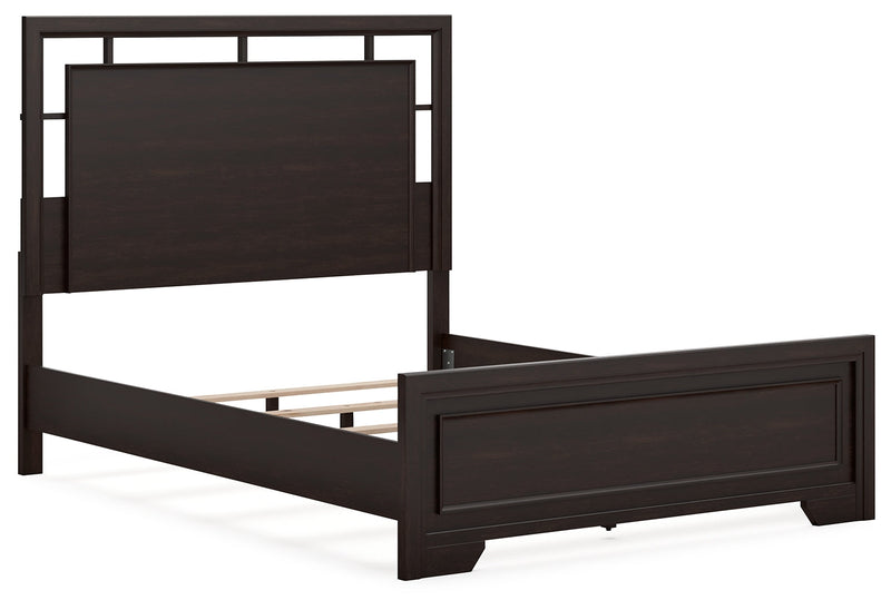 Covetown Queen Panel Bed with 2 Nightstands in Dark Brown from Ashley - Luna Furniture