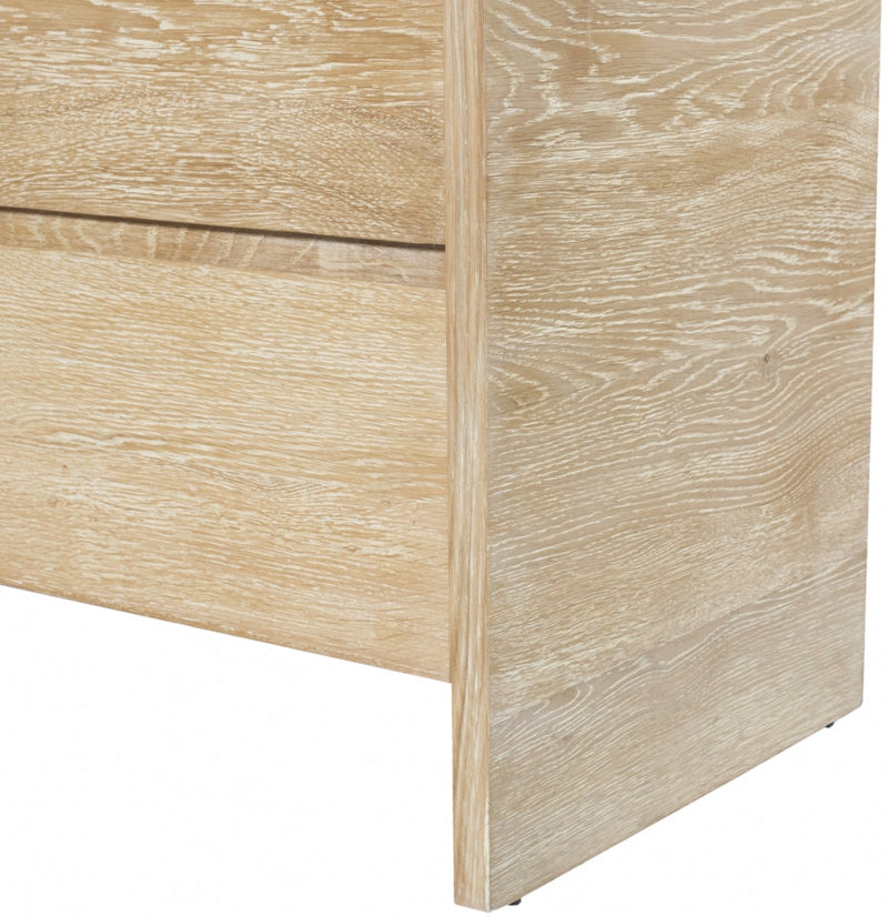 Cresthill Oak Wood Dresser in Natural - 862-D