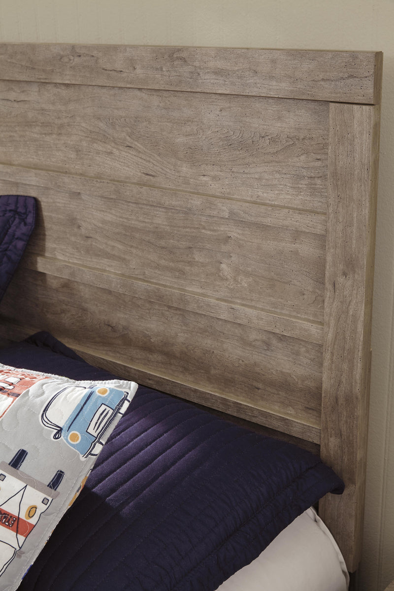 Culverbach Gray Full Panel Bed, Dresser and Chest - B070B32