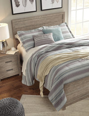 Culverbach Gray Queen Panel Bed - B070B8