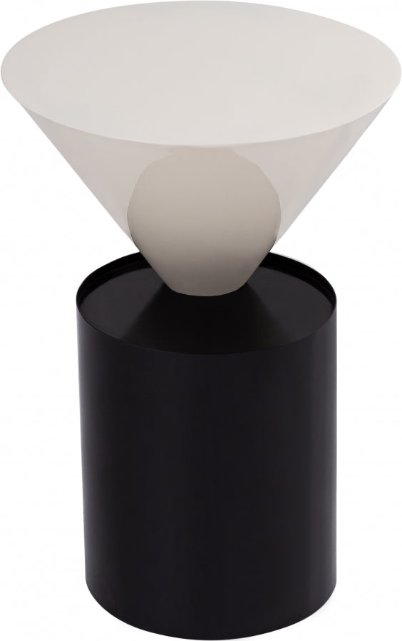 Damon Iron End Table in White - 266-E
