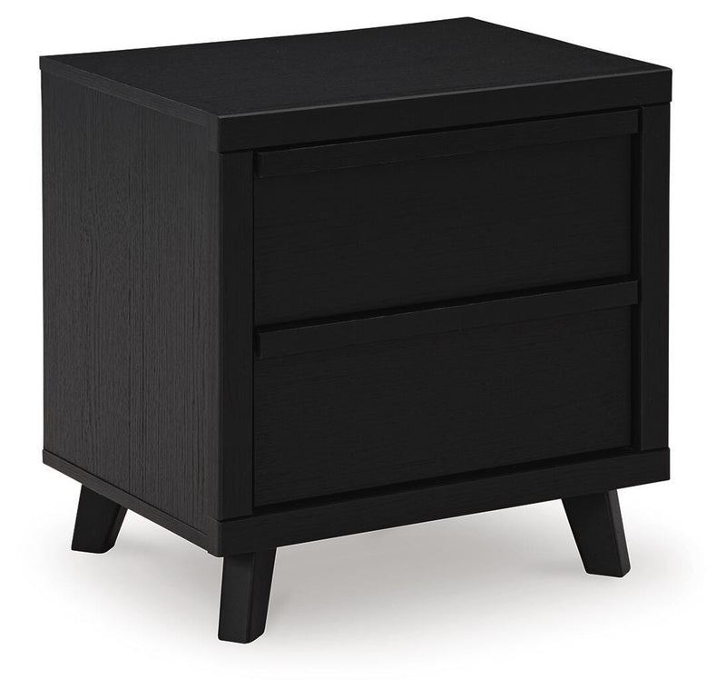 Danziar Queen Panel Bed, 2 Dressers and Nightstand - B1013B31