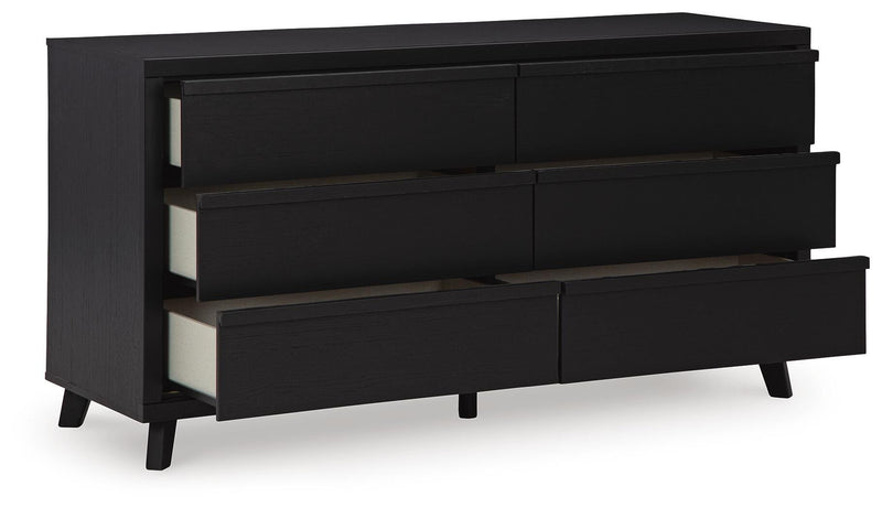 Danziar Queen Panel Bed and Dresser - B1013B34