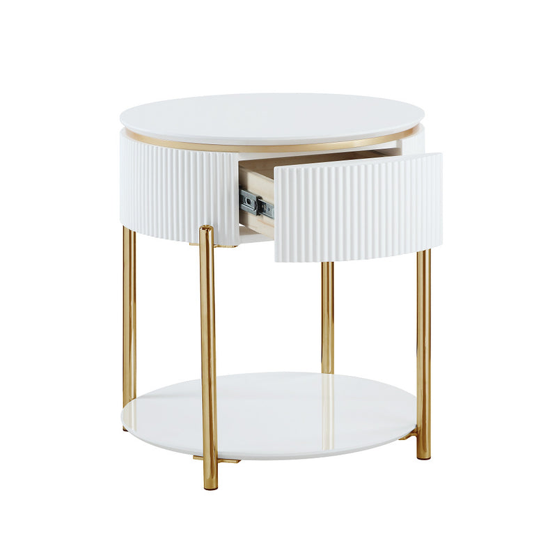 Daveigh End Table - LV02465