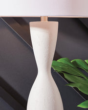 Davinford White Table Lamp - L236004