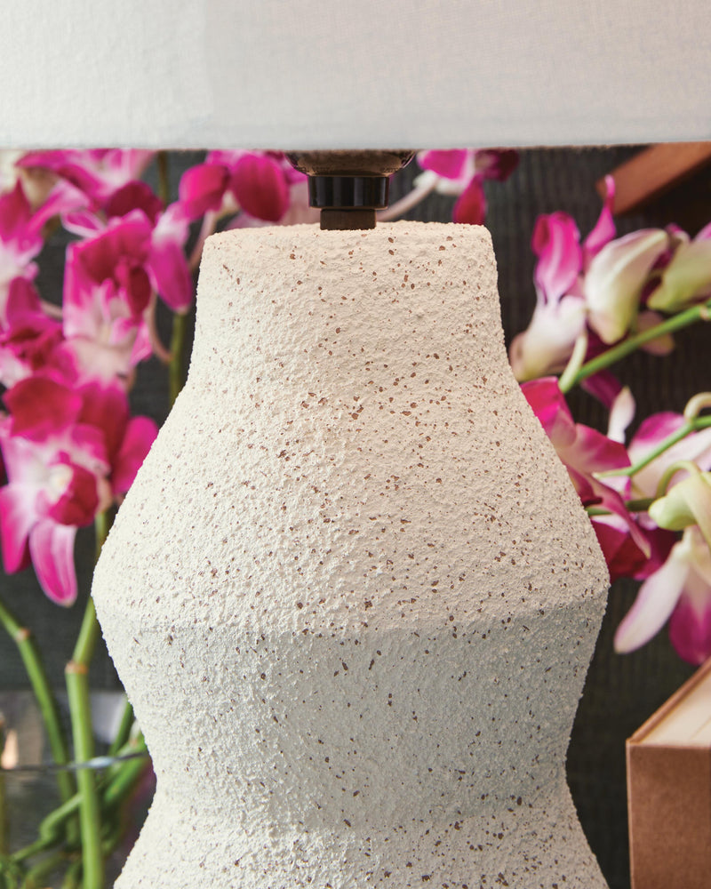 Dawthorne Cream Table Lamp - L236034