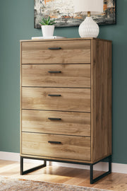 Deanlow Honey Chest of Drawers - EB1866-245