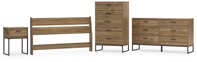 Deanlow Queen Panel Headboard with Dresser, Chest and Nightstand in Honey - PKG017267