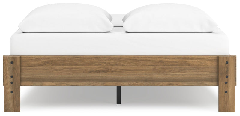 Deanlow Queen Platform Bed with Dresser and Nightstand in Honey - PKG017272