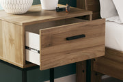 Deanlow Queen Platform Panel Bed with 2 Nightstands in Honey - PKG017277