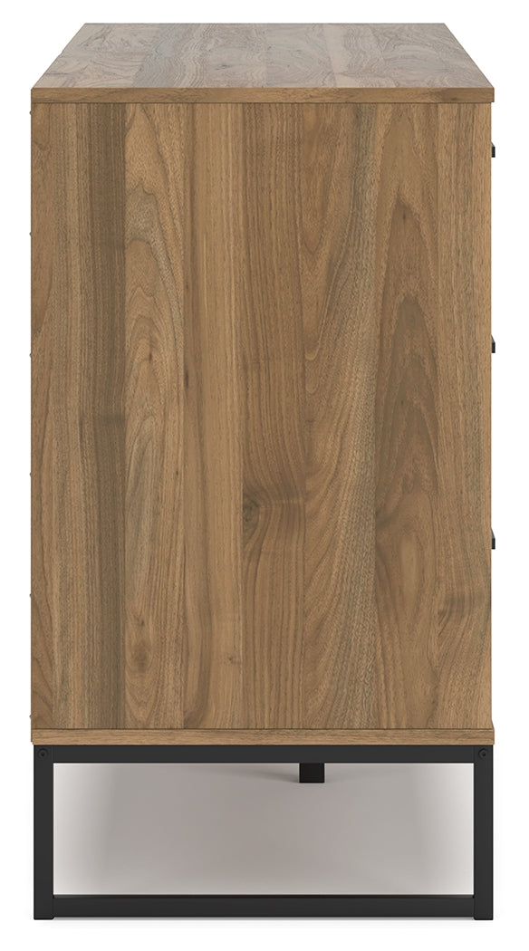 Deanlow Twin Panel Headboard with Dresser in Honey - PKG017170