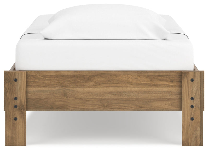 Deanlow Twin Platform Bed with Dresser in Honey - PKG017184